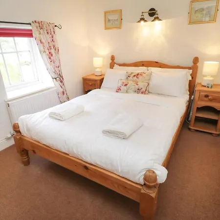 Darling 2-bed